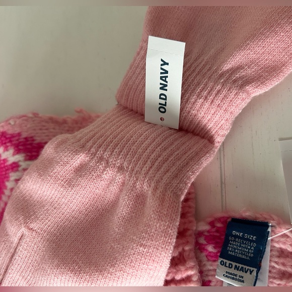 Old Navy Pink and Orange Scarf and Pink Gloves Set - Picture 10 of 13